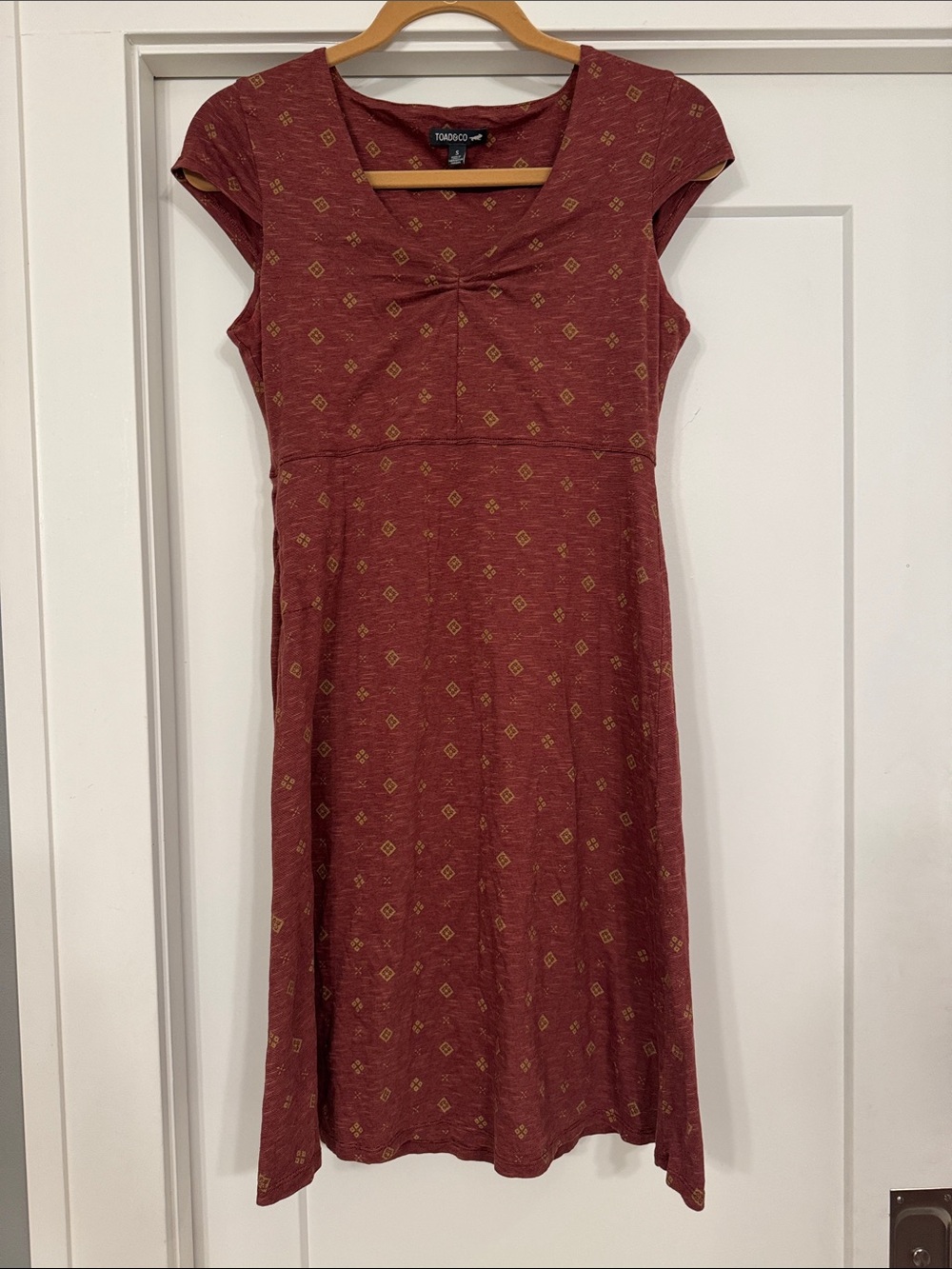 Toad & Co Rosemarie Knit Short Sleeve Dress Small Burgundy